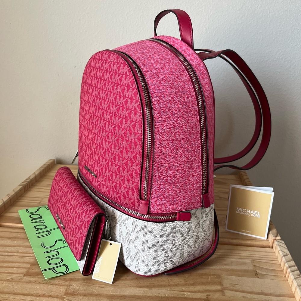 🌼Michael Kors Rhea medium zip backpack set - Picture 5 of 16